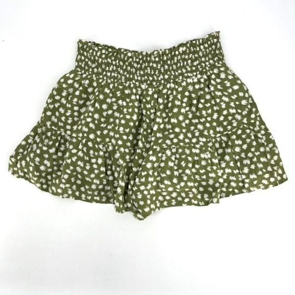 Le Lis Floral Flirty Ruffle Olive & Cream Shorts small pull on hi rise hi waiste - Picture 1 of 6